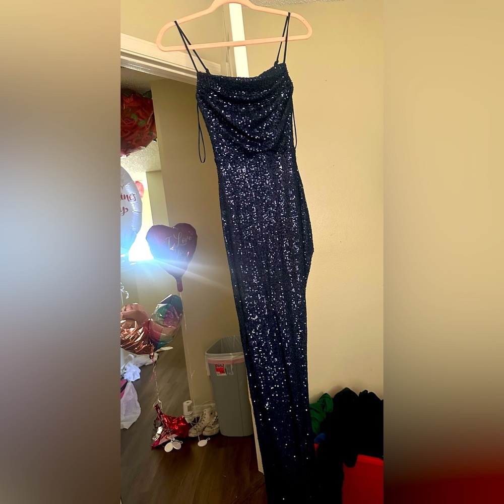 Blue Windsor formal dress. XS , extra long slit